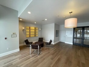 931 E Walnut St in Pasadena, CA - Building Photo - Building Photo