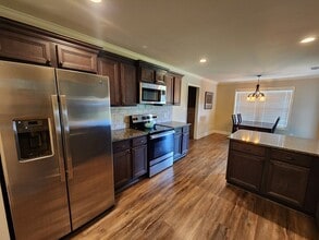 104 Chatham Ct in Byron, GA - Building Photo - Building Photo