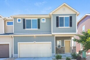 4738 N Tower Dr in Denver, CO - Building Photo