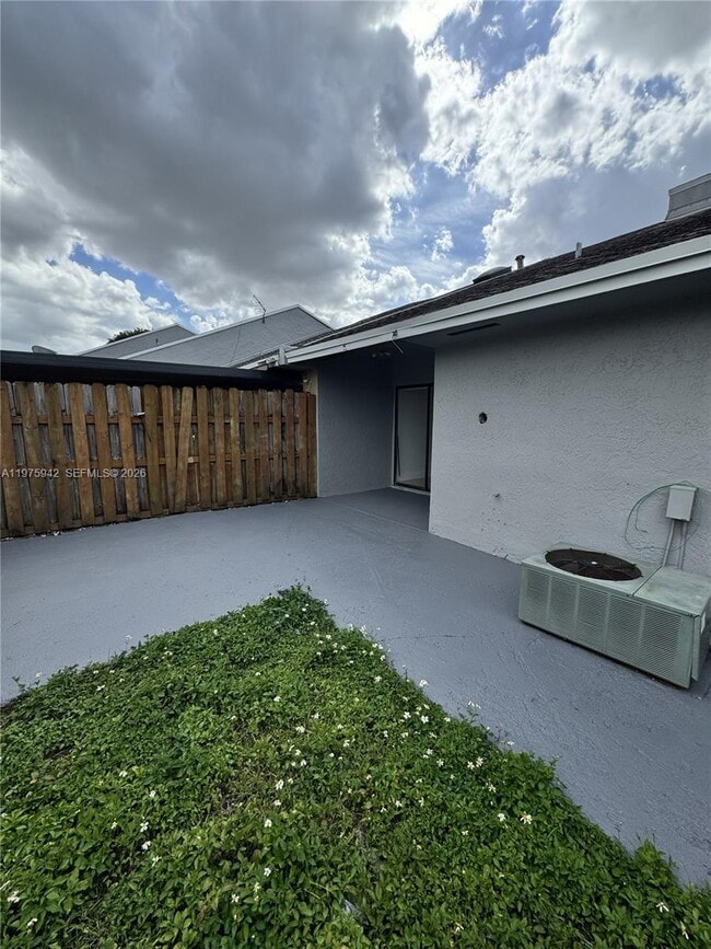 8341 SW 148th Pl in Miami, FL - Building Photo - Building Photo