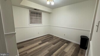 3790 Lyndhurst Dr in Fairfax, VA - Building Photo