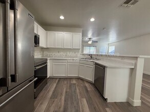 2809 N 107th Dr in Avondale, AZ - Building Photo - Building Photo