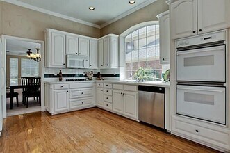 1313 Commerce Dr in Plano, TX - Building Photo - Building Photo