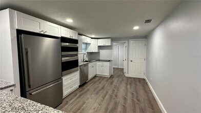 1412 New York Ave in St. Cloud, FL - Building Photo - Building Photo