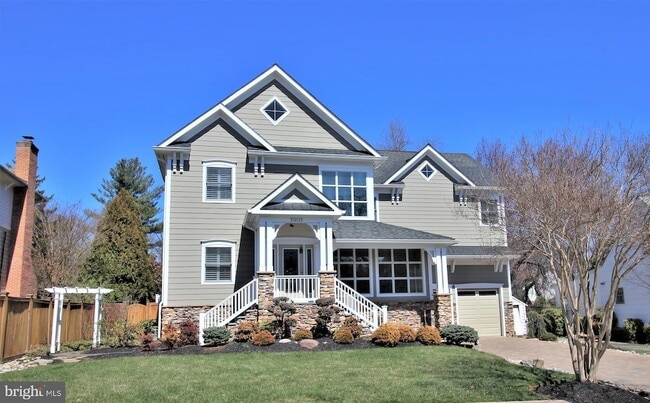 5905 Lone Oak Dr in Bethesda, MD - Building Photo - Building Photo