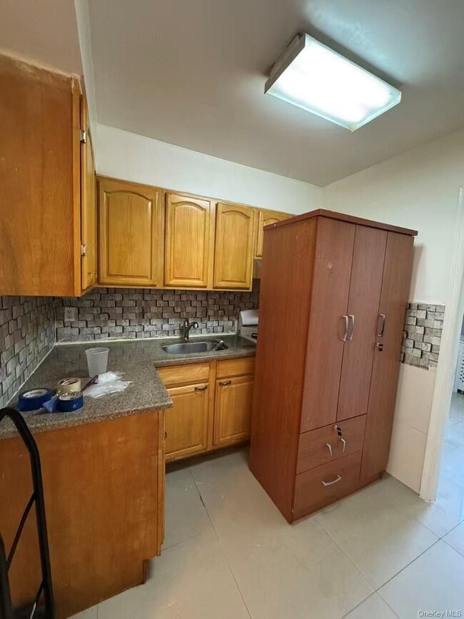 47-05 90th St in Queens, NY - Building Photo - Building Photo