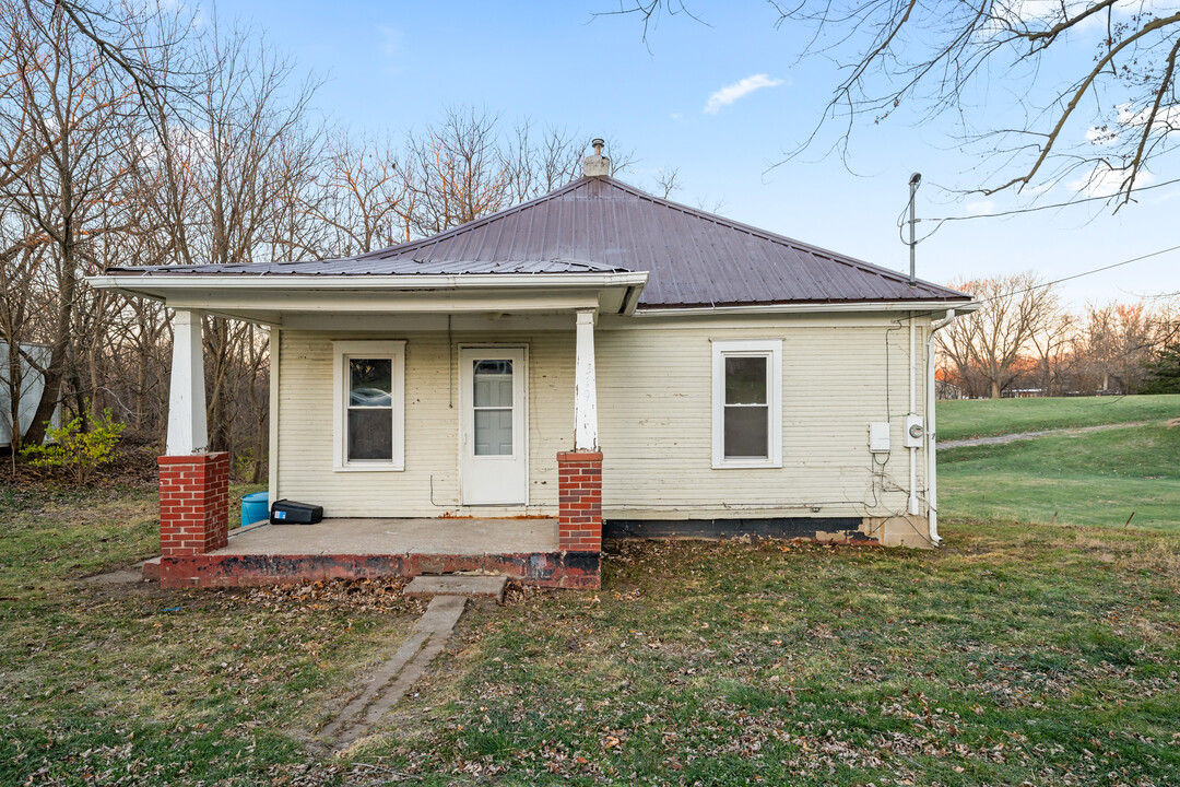 319 Waverly Ave in Ottumwa, IA - Building Photo