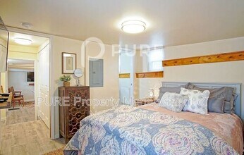 404 Dartmouth Dr NE in Albuquerque, NM - Building Photo - Building Photo