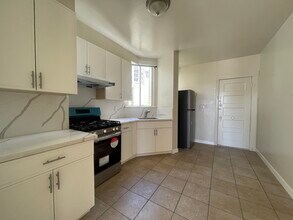 1425 Clay St-Unit -4 in San Francisco, CA - Foto de edificio - Building Photo