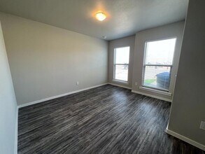 1919 Langford Ave in Lubbock, TX - Building Photo - Building Photo