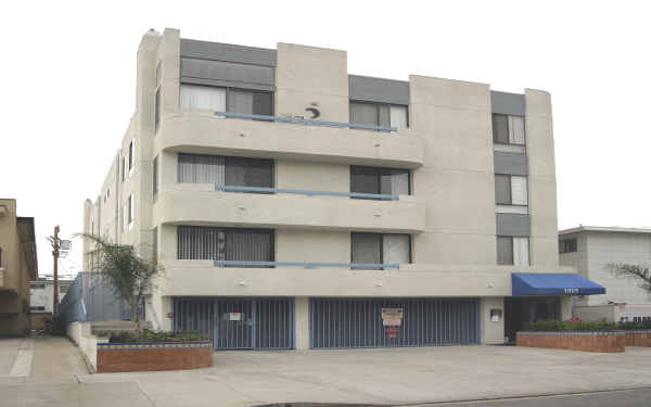 1515 S Shenandoah St in Los Angeles, CA - Foto de edificio