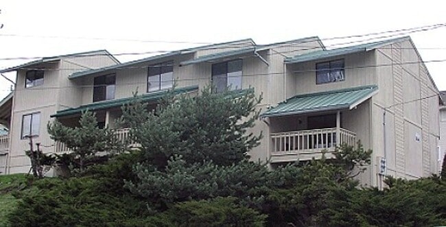 2111 Knox Ave