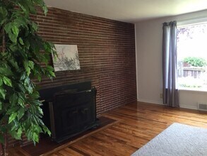 10002 3rd Ave NW in Seattle, WA - Building Photo - Building Photo