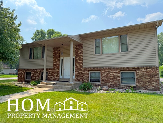 1701 Pleasant View Dr, Unit 4, Unit 4