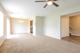 4261 Village Bend Dr in Indianapolis, IN - Building Photo - Building Photo