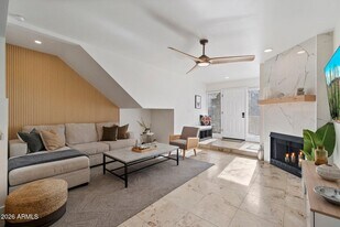 1820 E Morten Ave in Phoenix, AZ - Building Photo