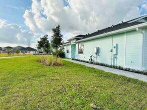 1377 Haywagon Tr. in Loxahatchee, FL - Building Photo - Building Photo