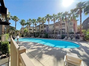 8805 Jeffreys St, Unit 2053 in Las Vegas, NV - Building Photo - Building Photo