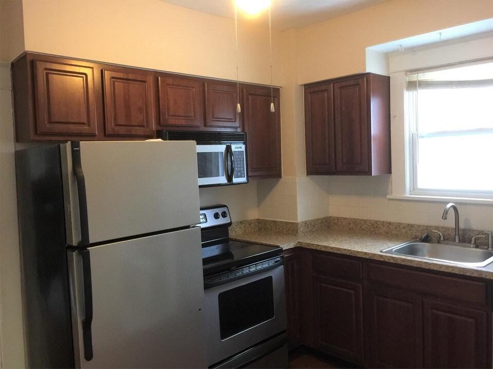 469 Delaware Ave-Unit -B in Albany, NY - Building Photo