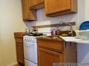 14 Wait St, Unit 2F in Boston, MA - Foto de edificio - Building Photo