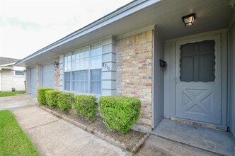 8311 Springtime Ln in Houston, TX - Building Photo - Building Photo