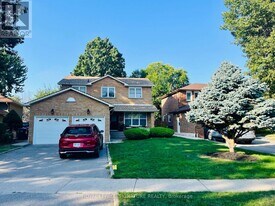 1342 Canford Crescent in Mississauga, ON - Building Photo