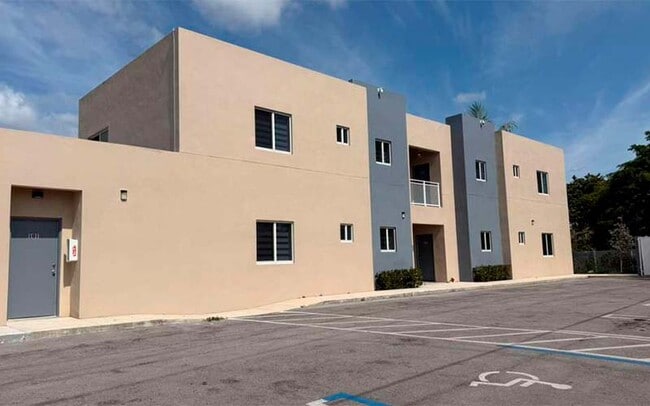 property at 811 E 52nd St