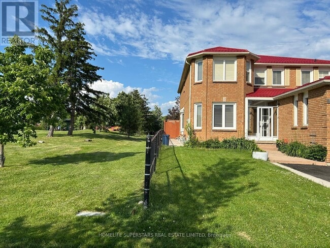 property at 165 Havelock Dr