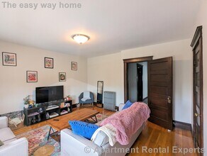 92 Powder House Blvd in Somerville, MA - Building Photo - Building Photo