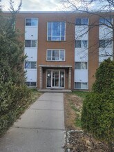 350 Regina St N in Waterloo, ON - Building Photo - Building Photo