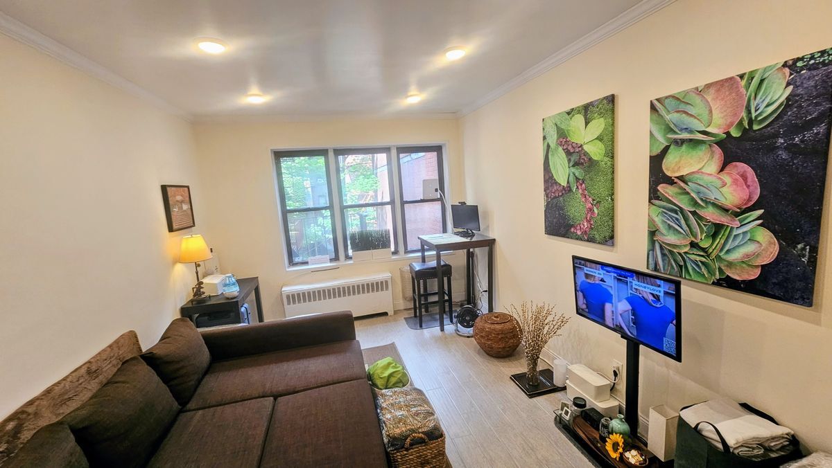 403 E 73rd St in New York, NY - Building Photo
