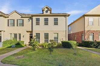 2838 Misty Heath Ln in Houston, TX - Building Photo - Building Photo