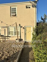 4428 Ocean View Ave in Virginia Beach, VA - Building Photo