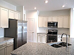 8146 Golden Bamboo Dr in Jacksonville, FL - Building Photo - Building Photo