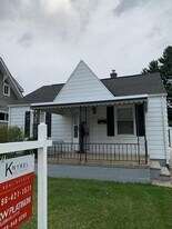 24329 Grove Ave in Eastpointe, MI - Building Photo