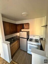 Alcove Studio In Astoria Co-Op Doorman Bui in Queens, NY - Building Photo - Building Photo