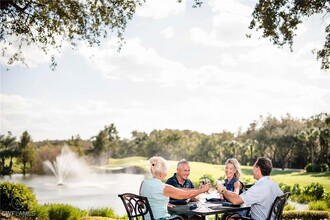 3971 Jasmine Lake Cir in Naples, FL - Foto de edificio - Building Photo