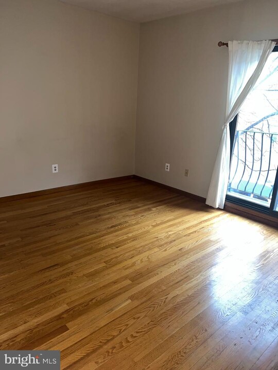 1410 South St-Unit -2A in Philadelphia, PA - Building Photo