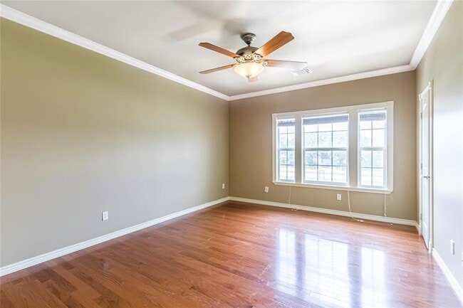 property at 988 Birnham Woods Blvd