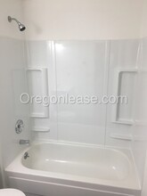 97 D St in Springfield, OR - Building Photo - Building Photo