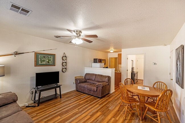 62 Curlew Pl in Cloudcroft, NM - Building Photo - Building Photo