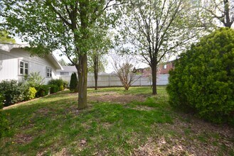 833 S Link Ave in Springfield, MO - Building Photo - Building Photo