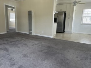 6943 1/2 Glasgow Ave, Unit Upper in Los Angeles, CA - Building Photo - Building Photo