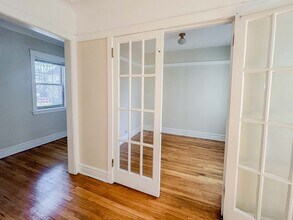 3821 N Lawndale Ave, Unit 3817 -1 in Chicago, IL - Building Photo - Building Photo