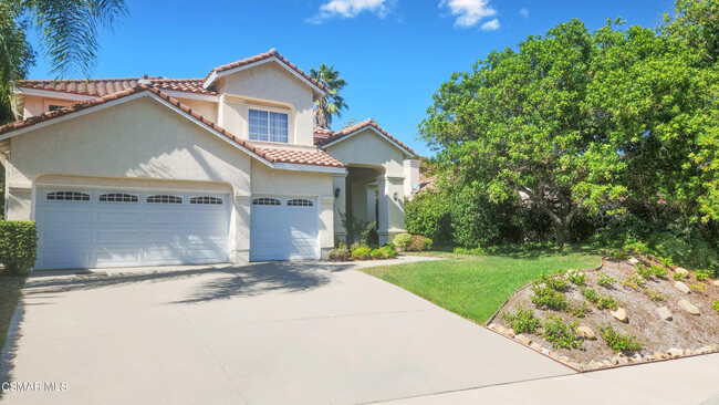 2461 Kirsten Lee Dr in Thousand Oaks, CA - Foto de edificio - Building Photo