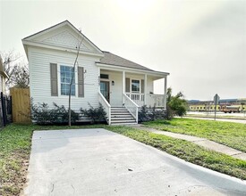 4027 Ursuline St in Galveston, TX - Building Photo - Building Photo