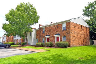 The Grand at Mallard Manor