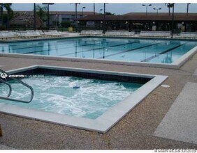 251 SW 132nd Way in Pembroke Pines, FL - Building Photo - Building Photo