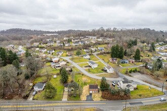 4097 Brownsville Rd in South Park, PA - Building Photo - Building Photo