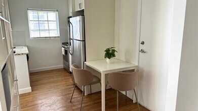 439 15th St in Miami Beach, FL - Building Photo - Building Photo